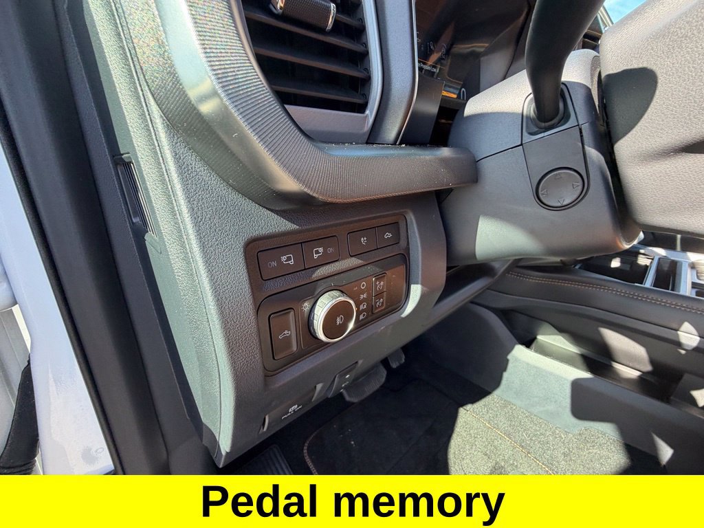 Certified 2024 Ford F350 Platinum AWD/4WD image 16