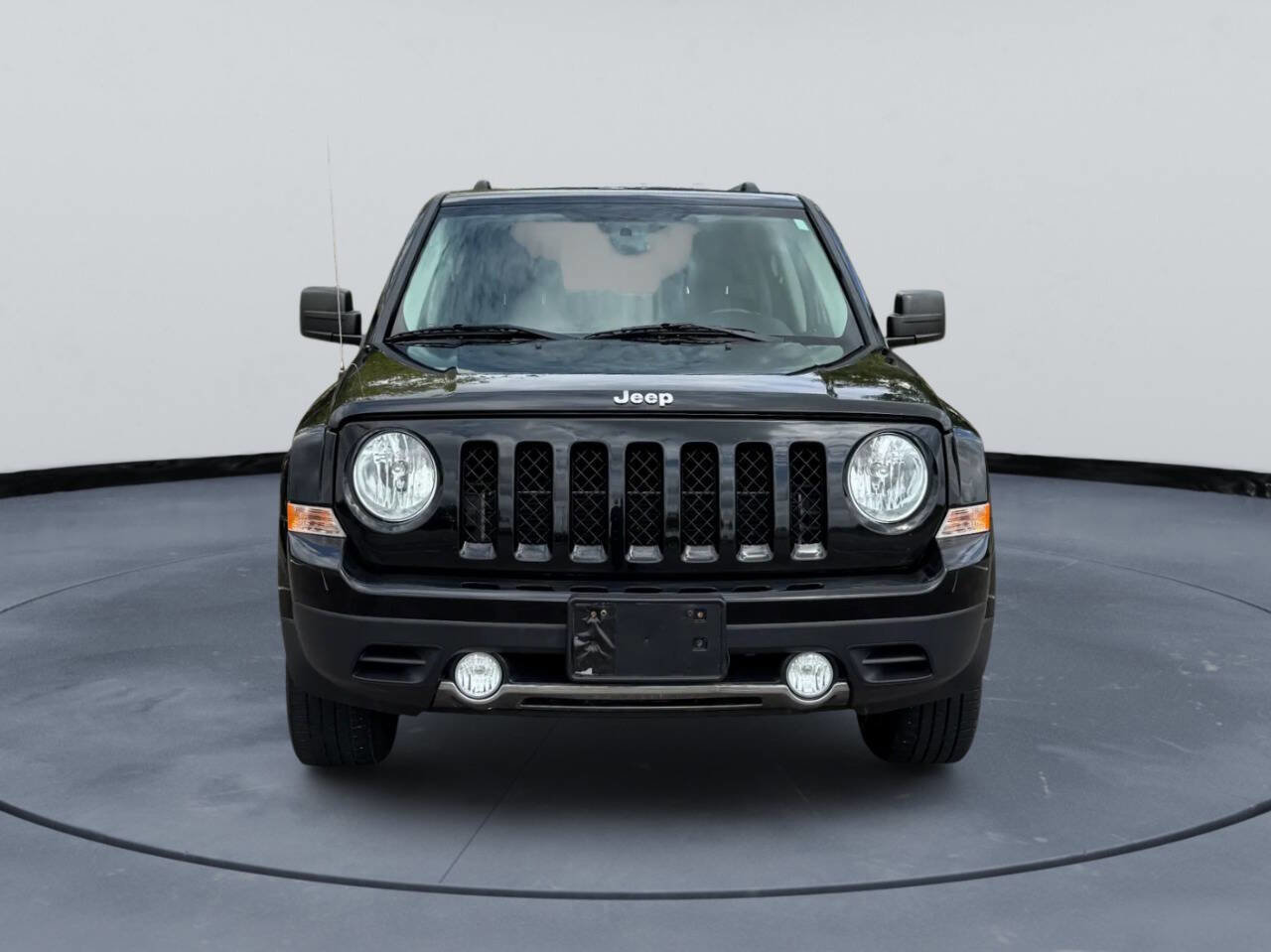 Used 2016 Jeep Patriot High Altitude image 3
