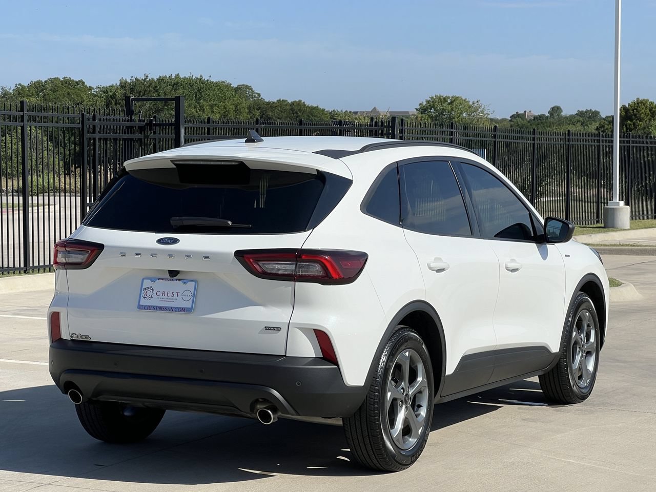 Used 2025 Ford Escape ST-Line w/ Equipment Group 301A FWD image 4