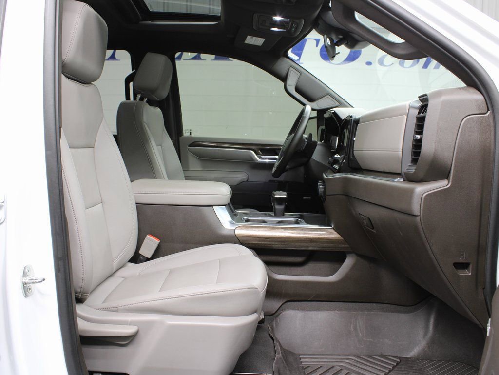 Used 2024 Chevrolet Silverado 1500 LT Trail Boss w/ LT Trail Boss Premium Package image 31