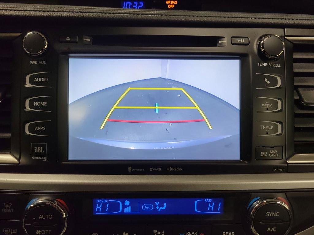 Used 2017 Toyota Highlander Limited image 19