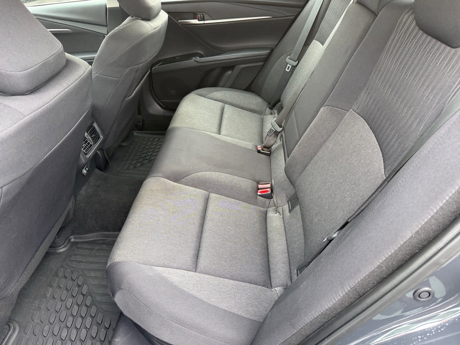 Used 2025 Toyota Camry LE FWD image 11