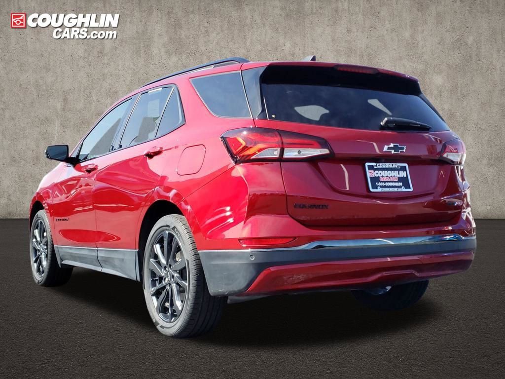 Used 2022 Chevrolet Equinox RS w/ RS Leather Package image 4