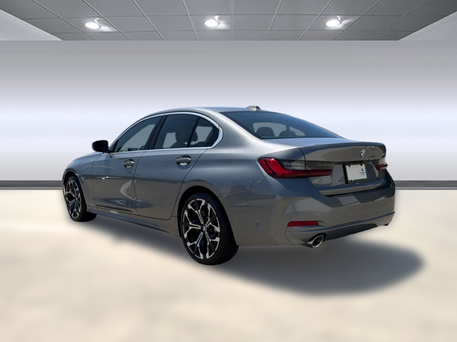 Used 2026 BMW 330i Sedan RWD image 2