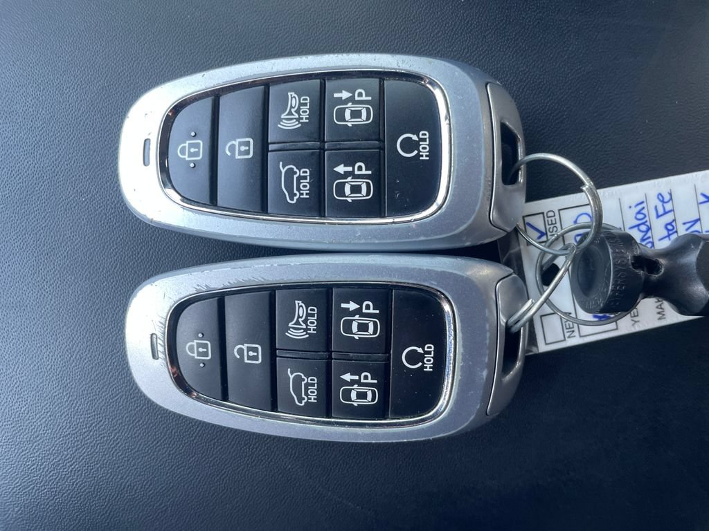 Used 2021 Hyundai Santa Fe Limited AWD/4WD image 29