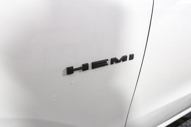 Used 2023 Dodge Durango R/T w/ Blacktop Package image 7