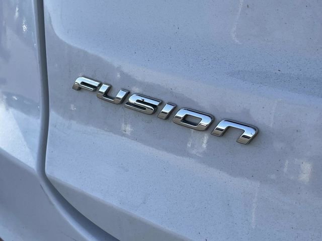 Used 2019 Ford Fusion Titanium image 11