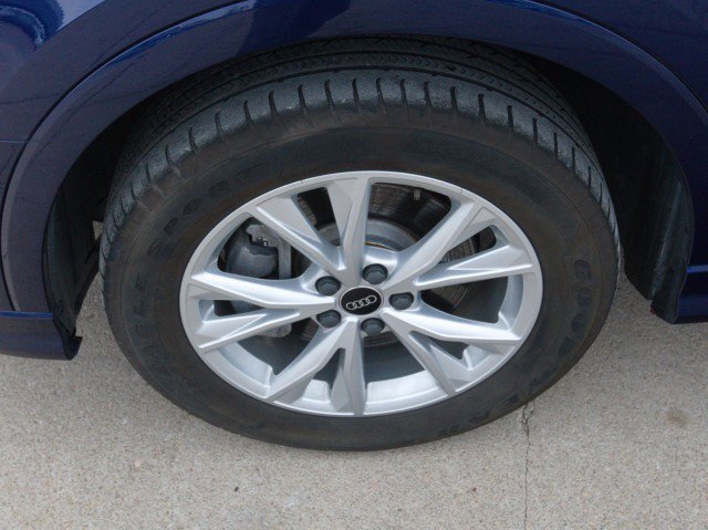 Used 2023 Audi Q3 2.0T Premium image 11