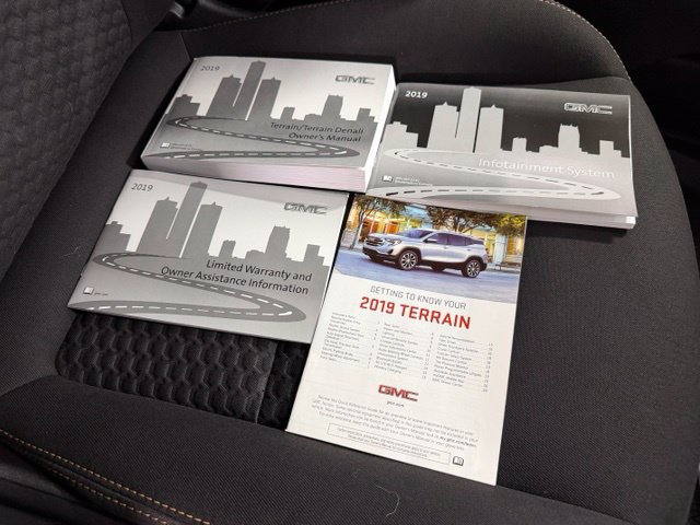 Used 2019 GMC Terrain SLE w/ Driver Convenience Package AWD/4WD image 23