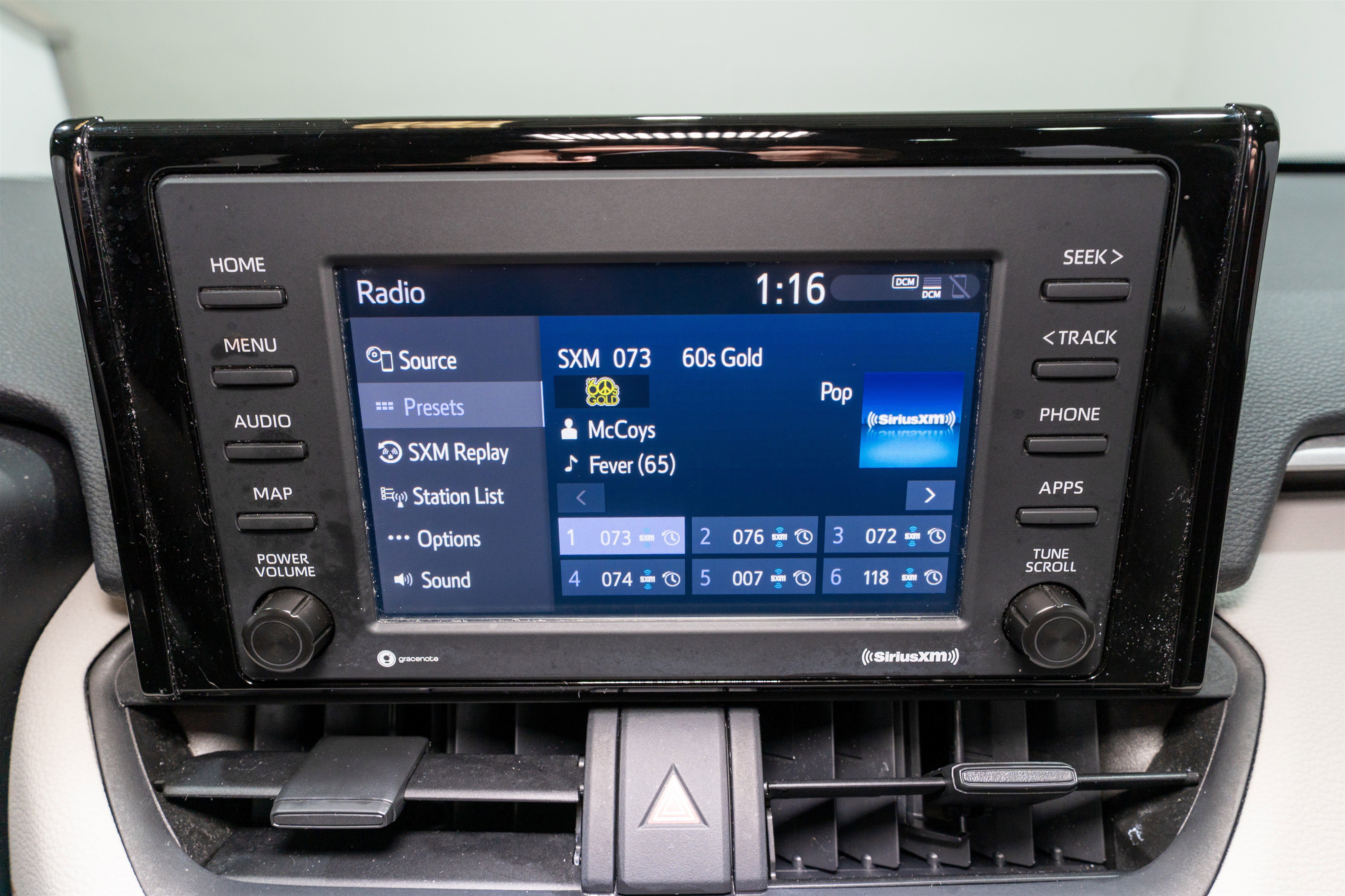 Used 2022 Toyota RAV4 XLE w/ Convenience Package image 18