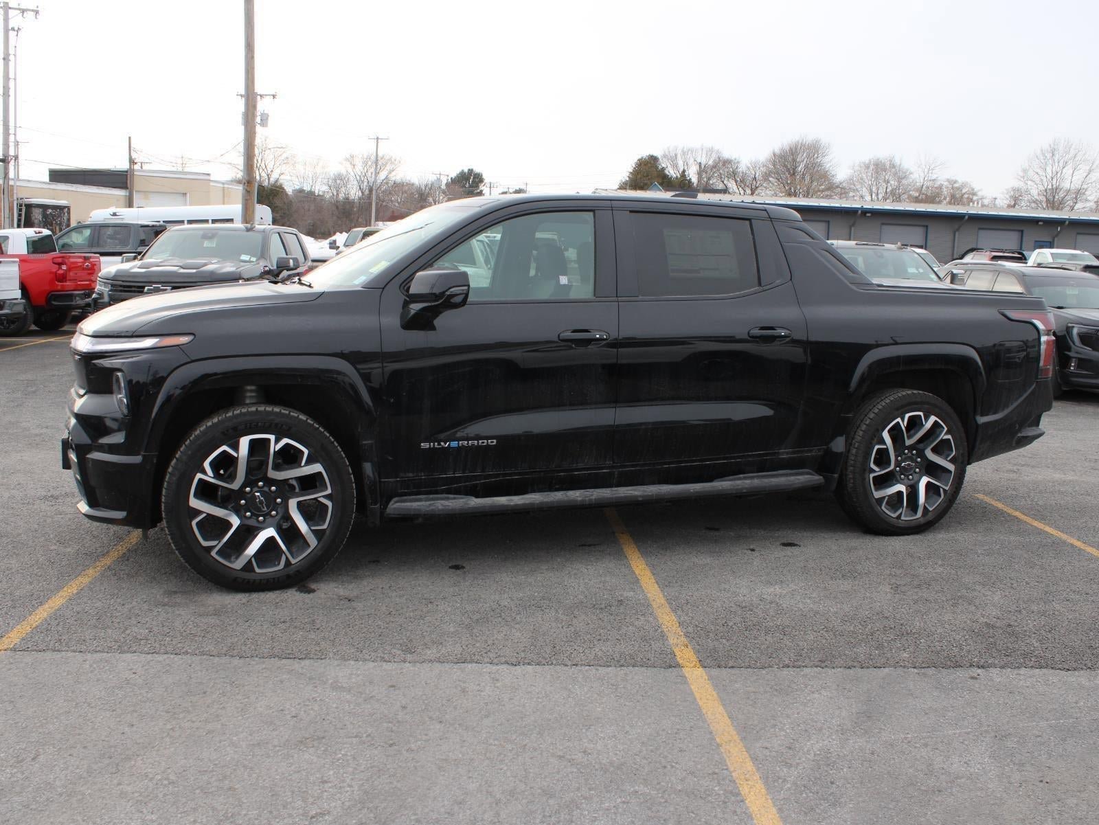 New 2024 Chevrolet Silverado EV RST image 75