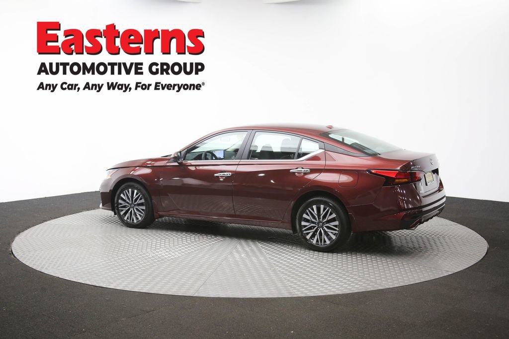 Used 2024 Nissan Altima 2.5 SV w/ SV Premium Package AWD/4WD image 65