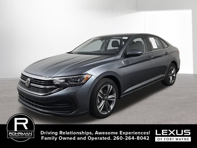 Used 2024 Volkswagen Jetta SE FWD video 1