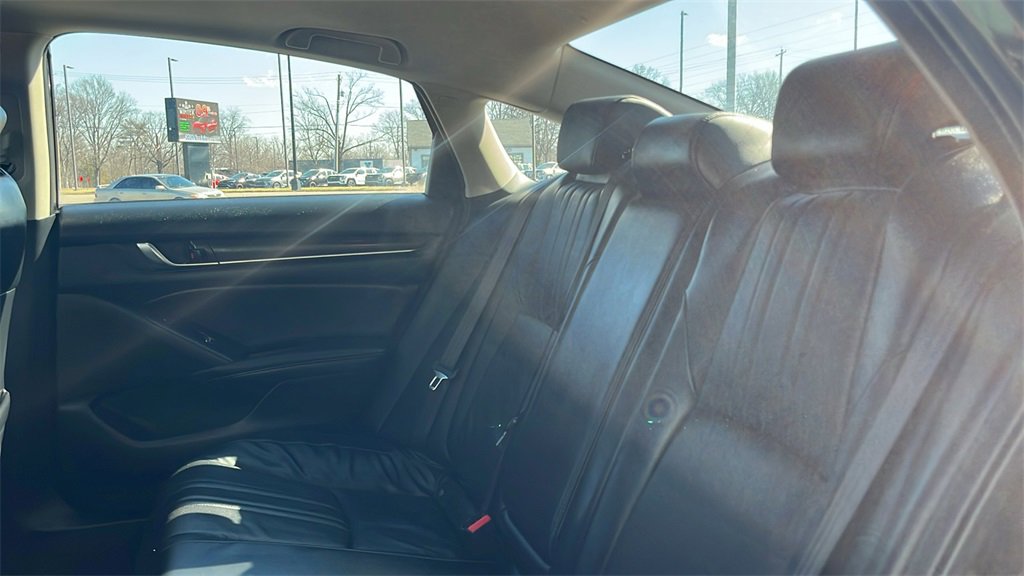 Used 2018 Honda Accord Touring image 37