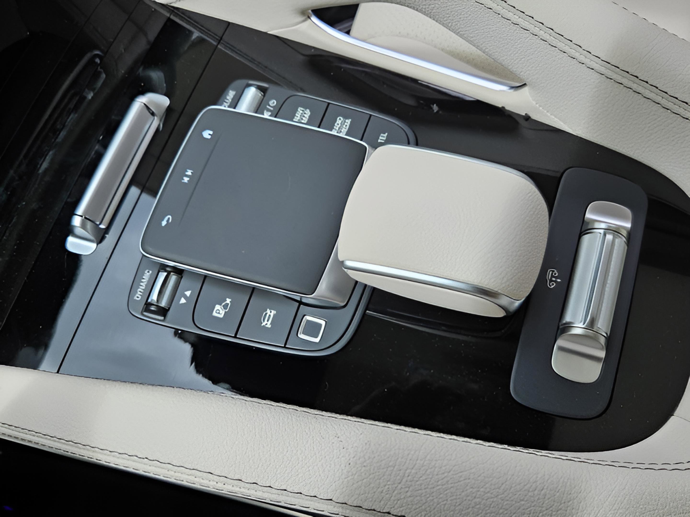 New 2026 Mercedes-Benz GLS 450 4MATIC image 22