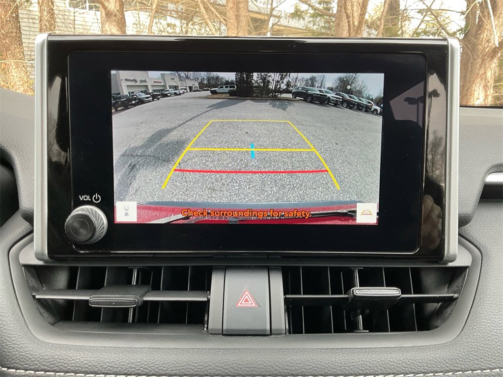 Used 2024 Toyota RAV4 XLE image 21