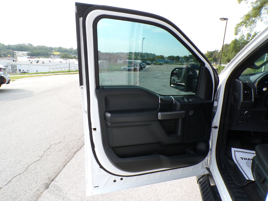 Used 2020 Ford F150 XLT w/ Equipment Group 302A Luxury AWD/4WD image 22