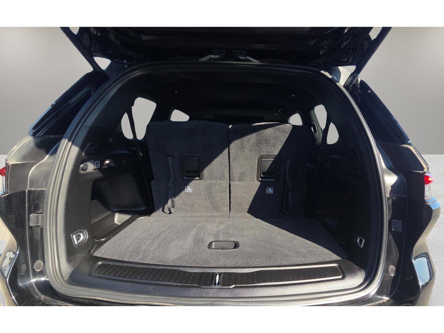 Used 2024 Jeep Grand Cherokee L Laredo w/ Luxury Tech Group I image 14