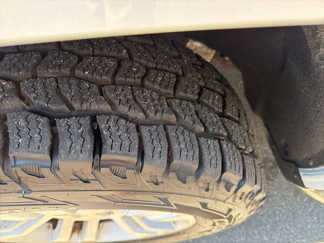 Used 2017 Chevrolet Silverado 1500 LT w/ All Star Edition image 9