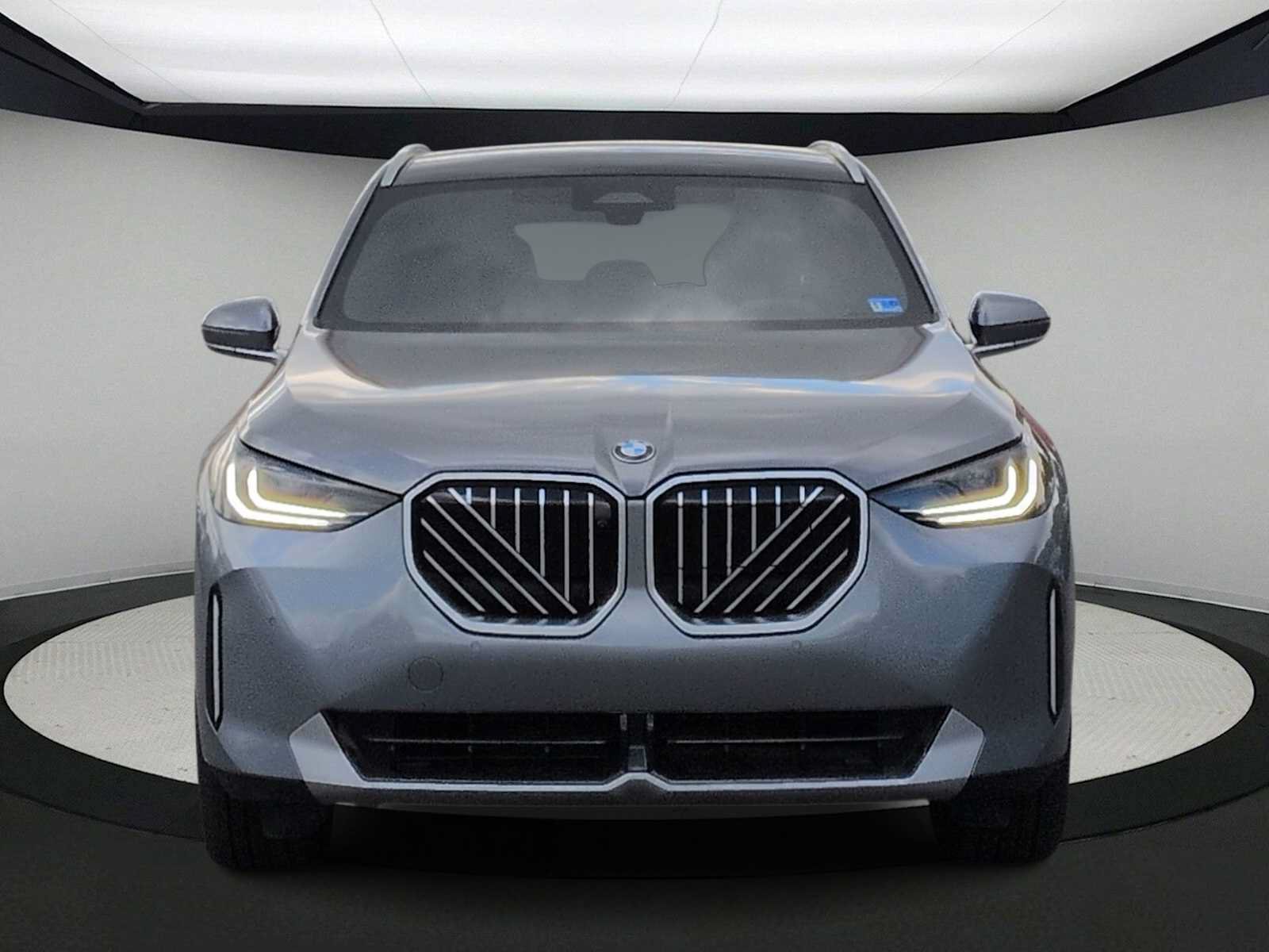 Used 2026 BMW X3 xDrive30i AWD/4WD image 3