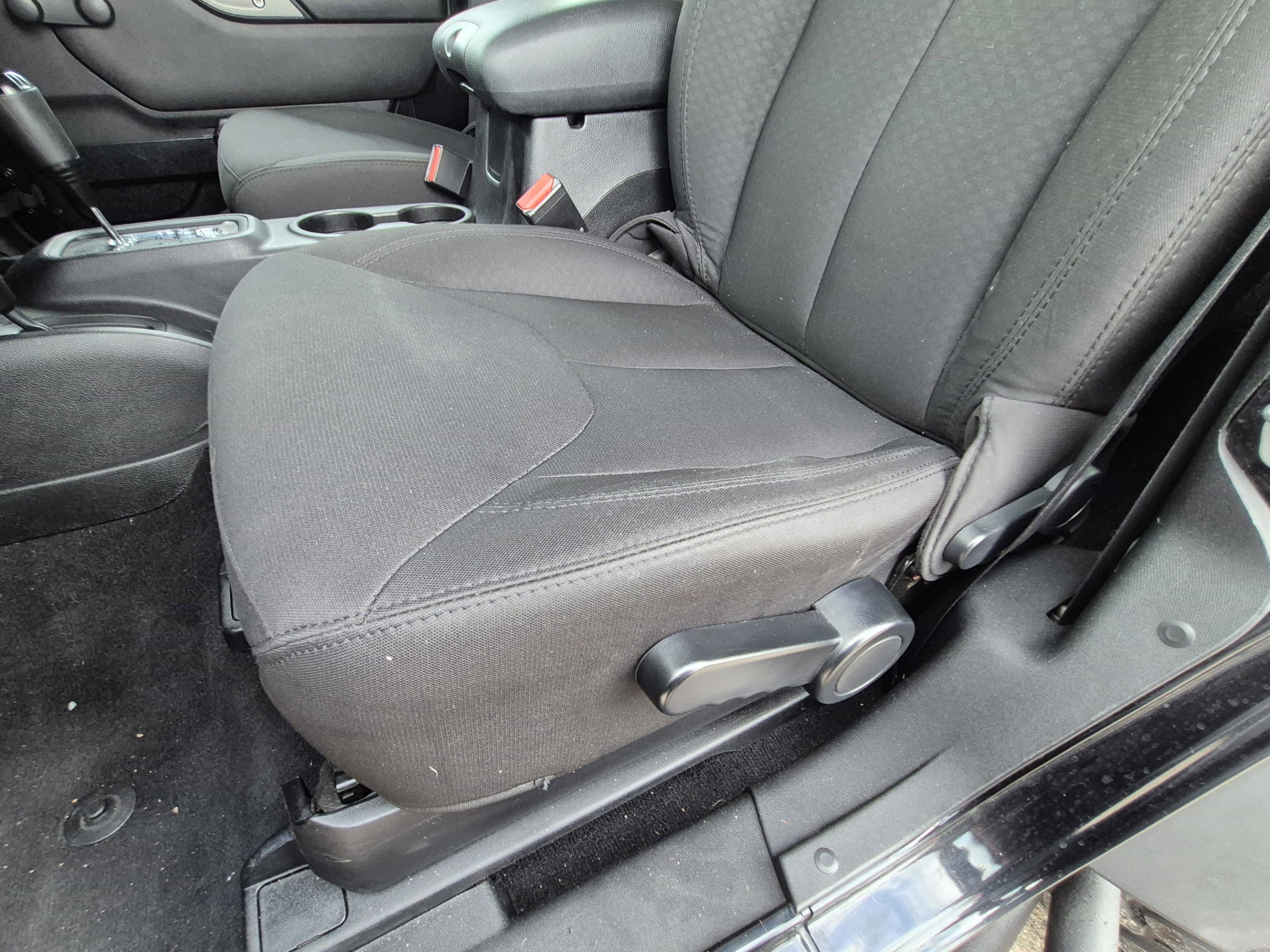 Used 2015 Jeep Wrangler Sport AWD/4WD image 25