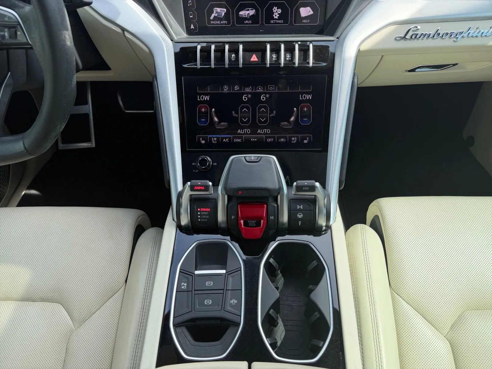 Used 2019 Lamborghini Urus AWD/4WD image 20