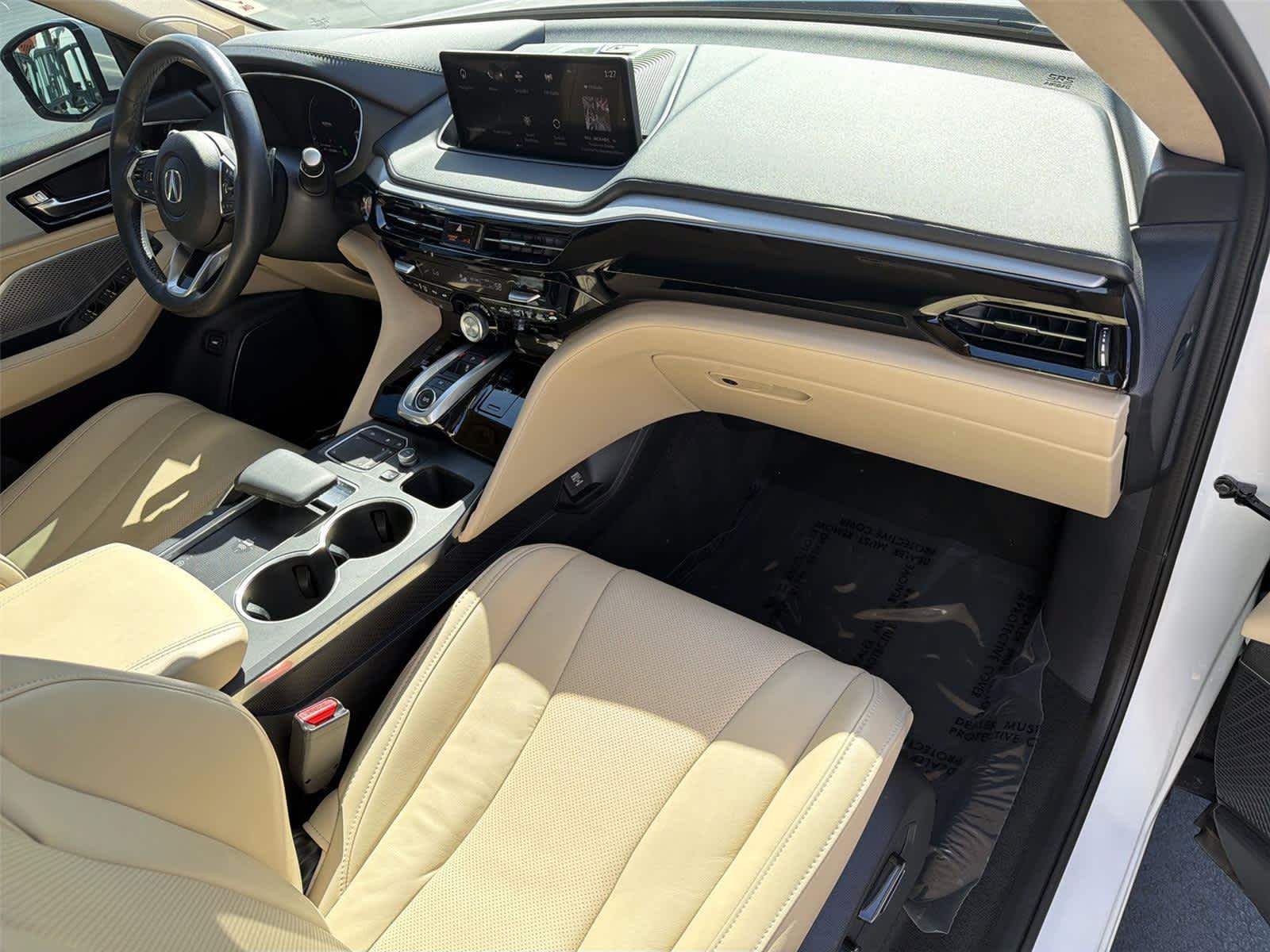 Used 2023 Acura MDX w/ Technology Package FWD image 13