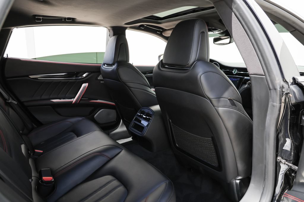 Used 2019 Maserati Quattroporte S GranSport RWD image 23