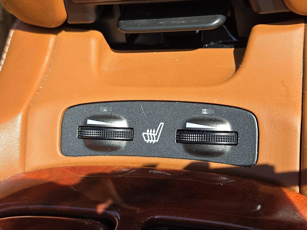 Used 2004 Lexus SC 430 Convertible RWD image 20