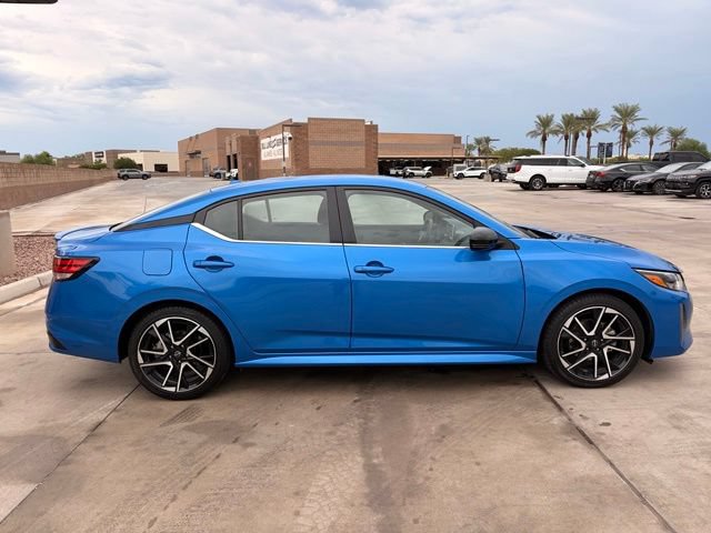 Used 2025 Nissan Sentra SR FWD image 5