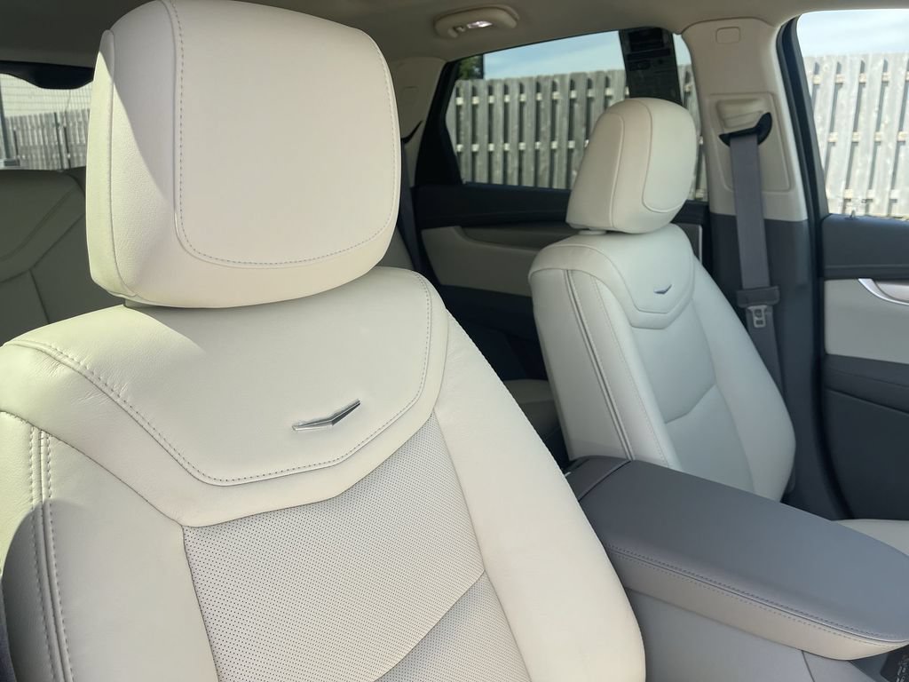 New 2026 Cadillac XT5 Premium Luxury w/ Driver Assist Package FWD image 41