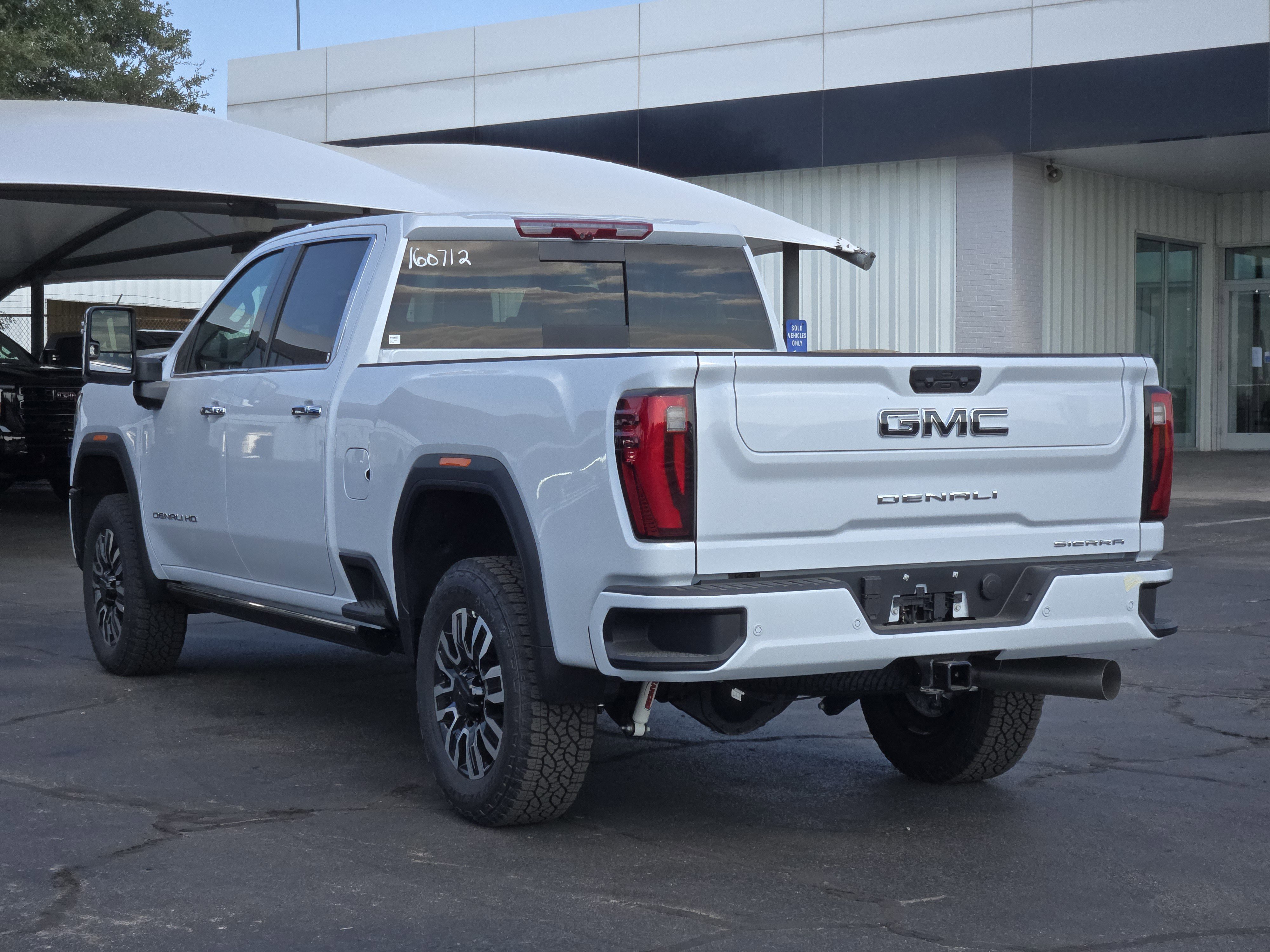 New 2026 GMC Sierra 2500 Denali Ultimate image 3