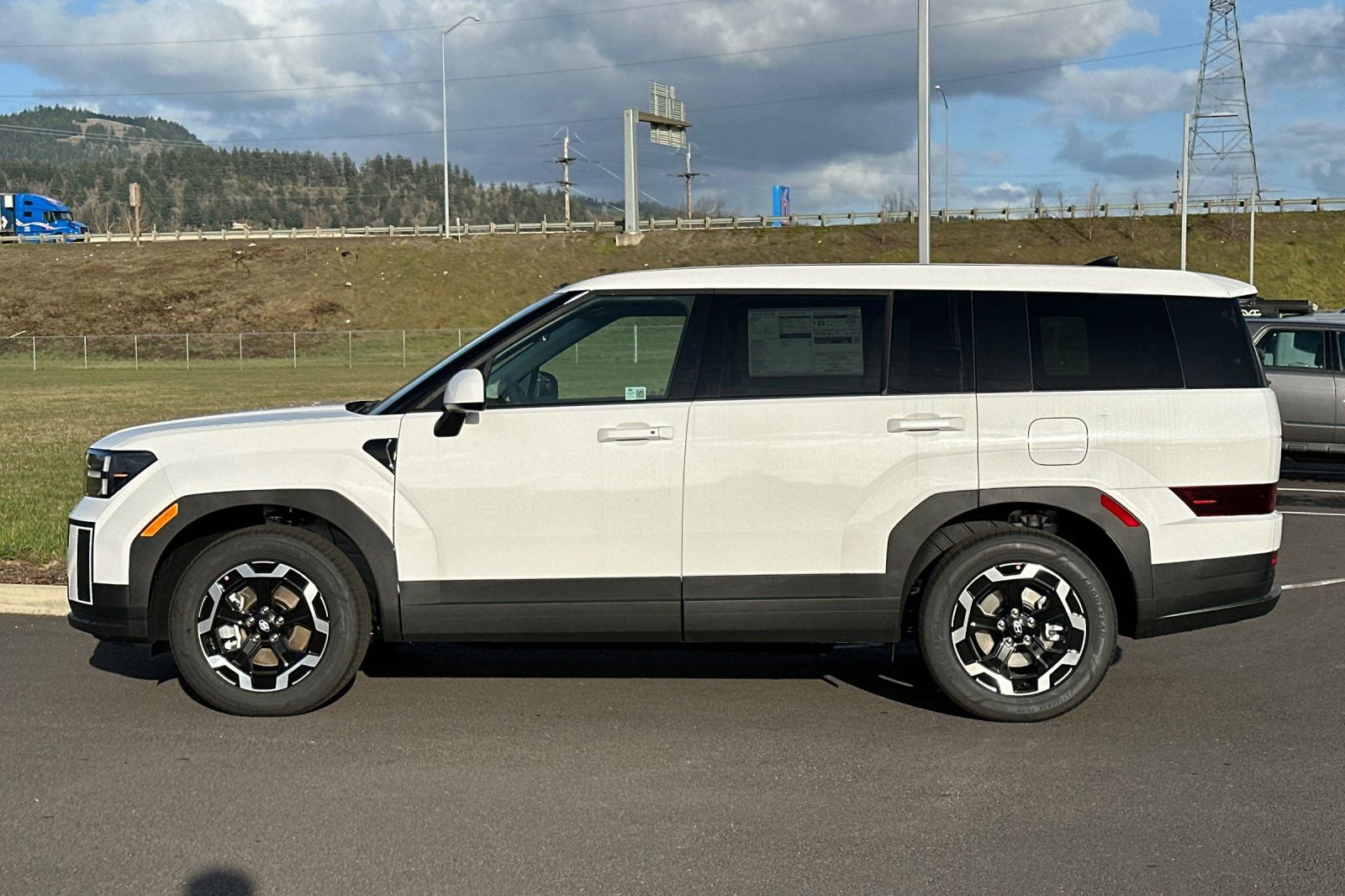 Used 2025 Hyundai Santa Fe SE image 6