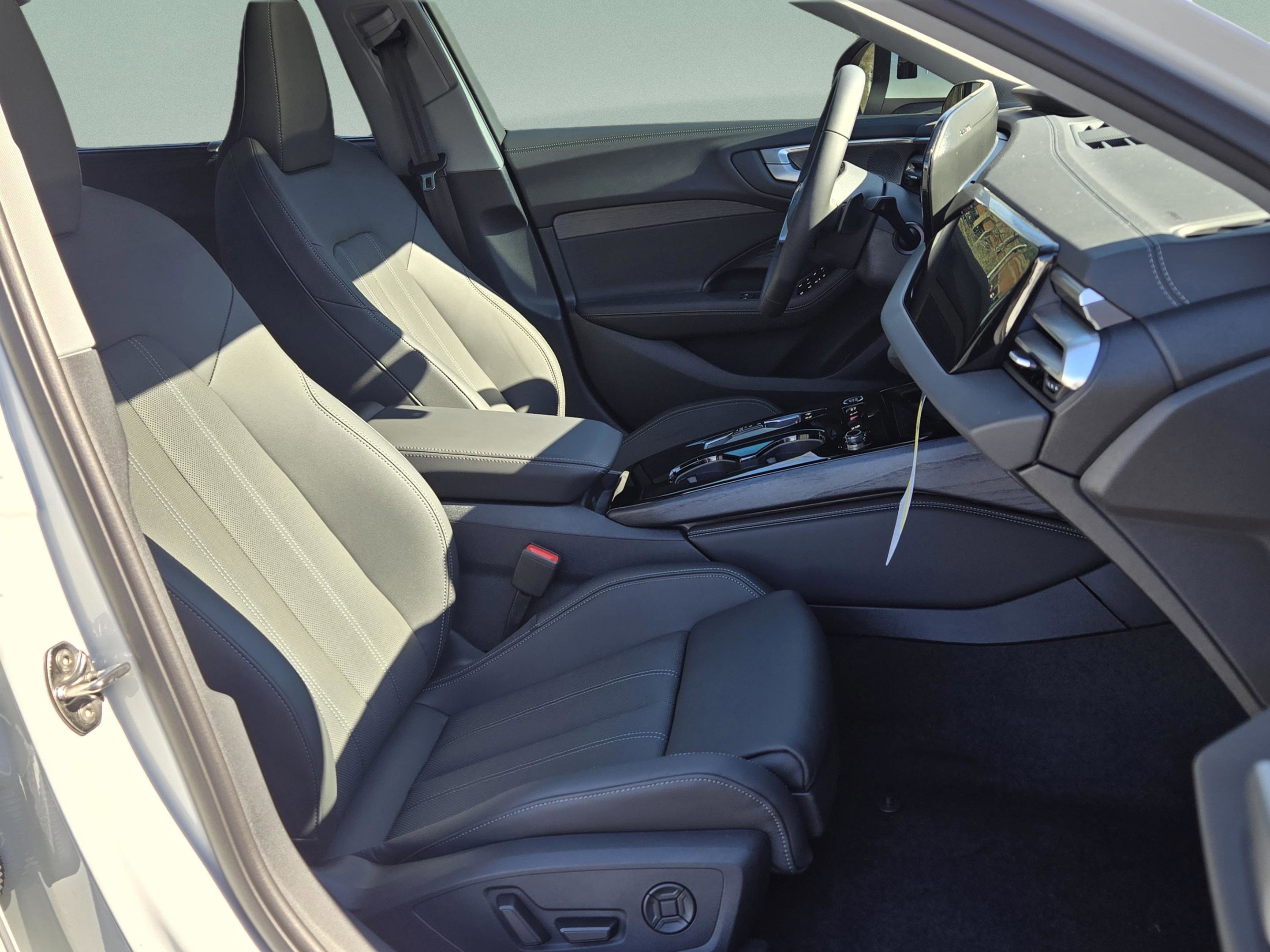 New 2025 Audi A5 2.0T Premium Plus image 16