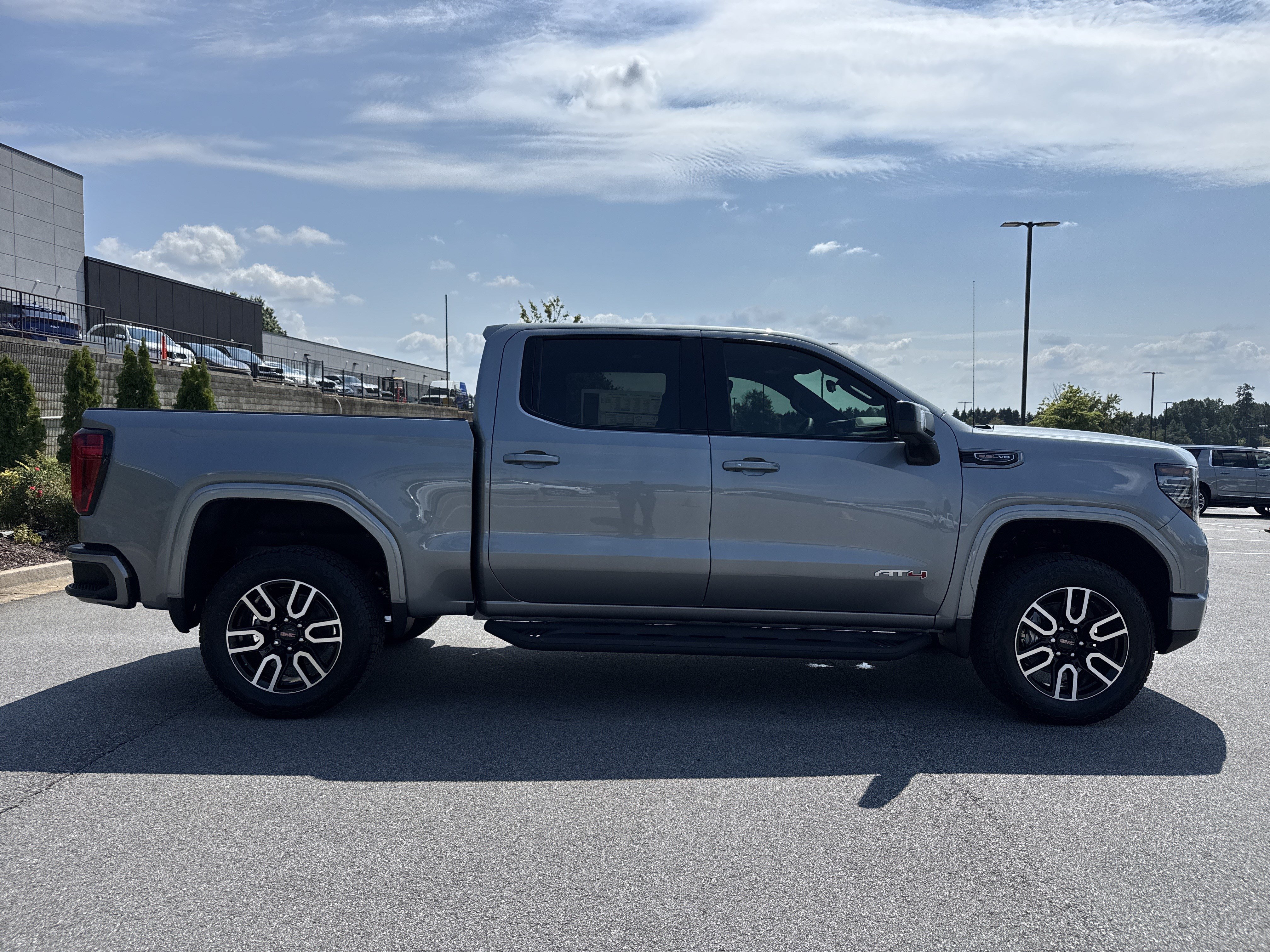 New 2026 GMC Sierra 1500 AT4 w/ AT4 Premium Package AWD/4WD image 11