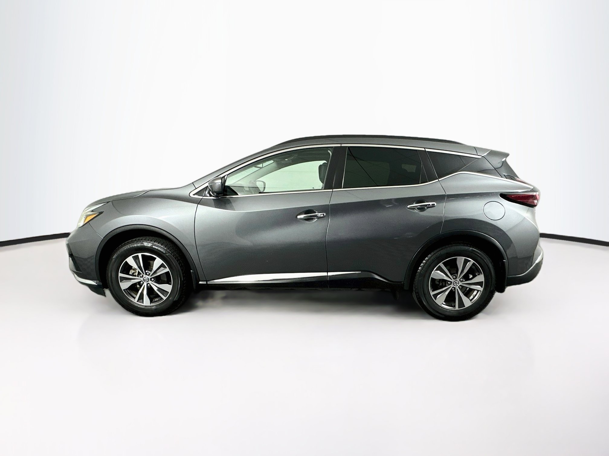 Used 2019 Nissan Murano SV w/ Premium Package FWD image 4