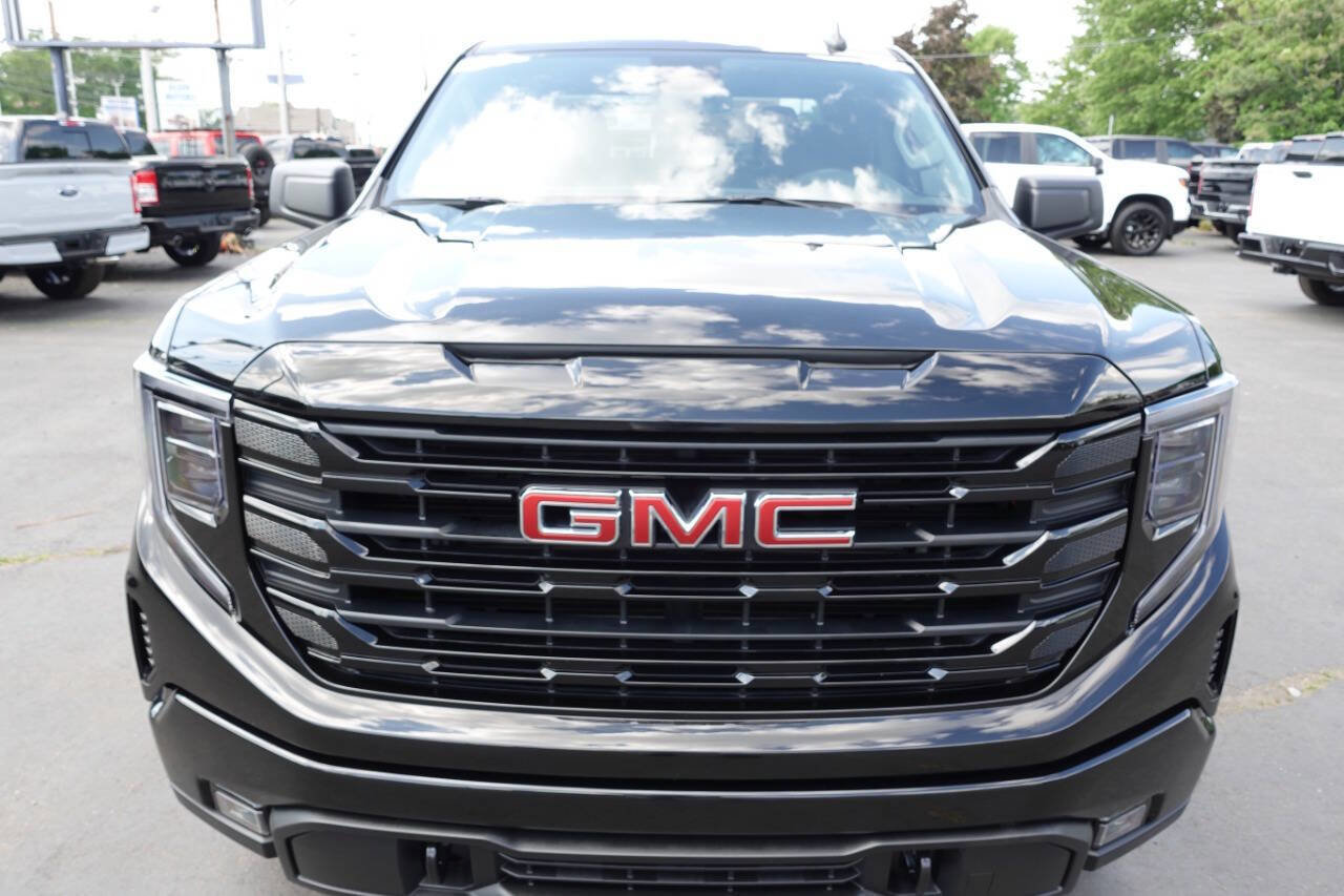Used 2024 GMC Sierra 1500 Elevation AWD/4WD image 6