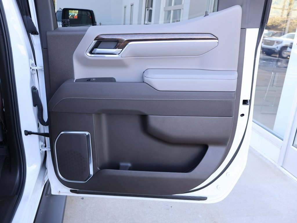 New 2025 GMC Sierra 1500 SLE image 34