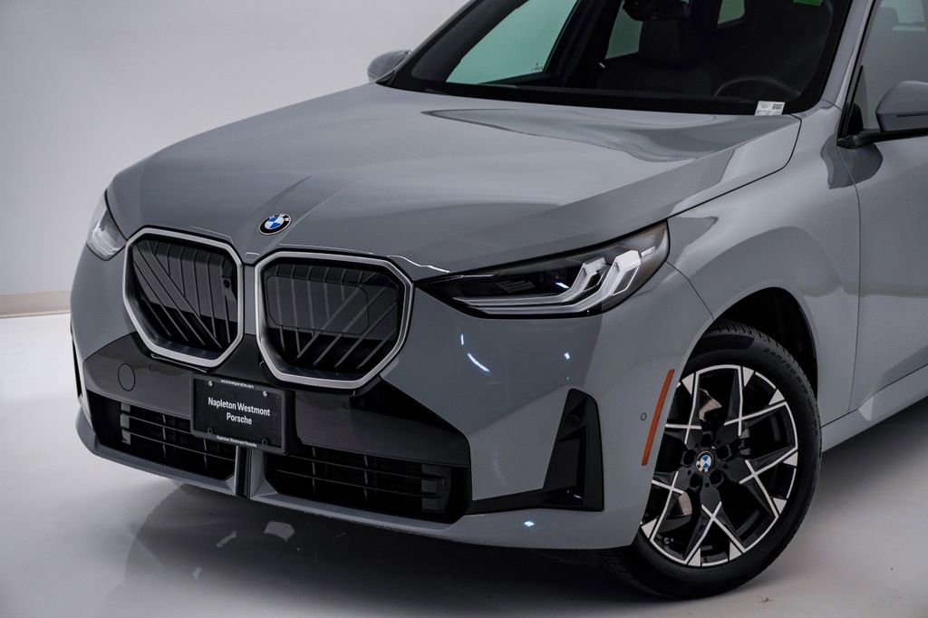 Used 2025 BMW X3 xDrive30i image 4