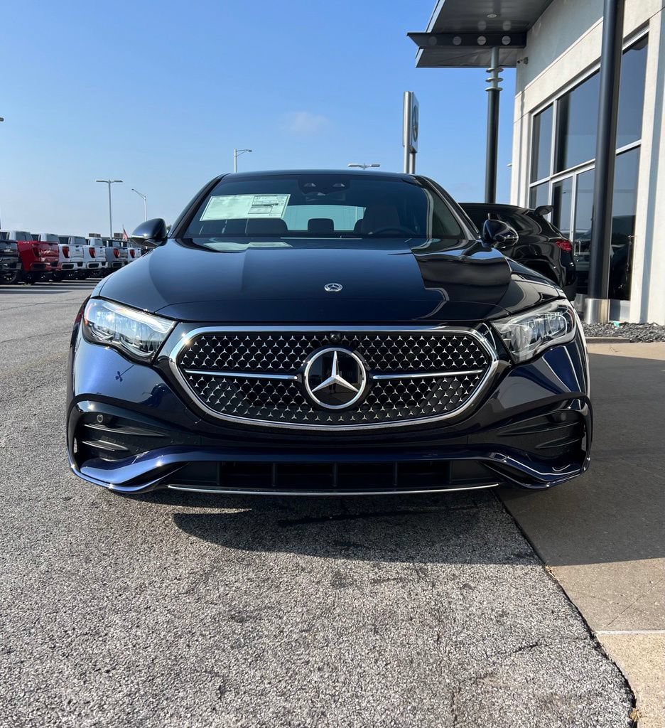 New 2027 Mercedes-Benz E 350 4MATIC Sedan image 3