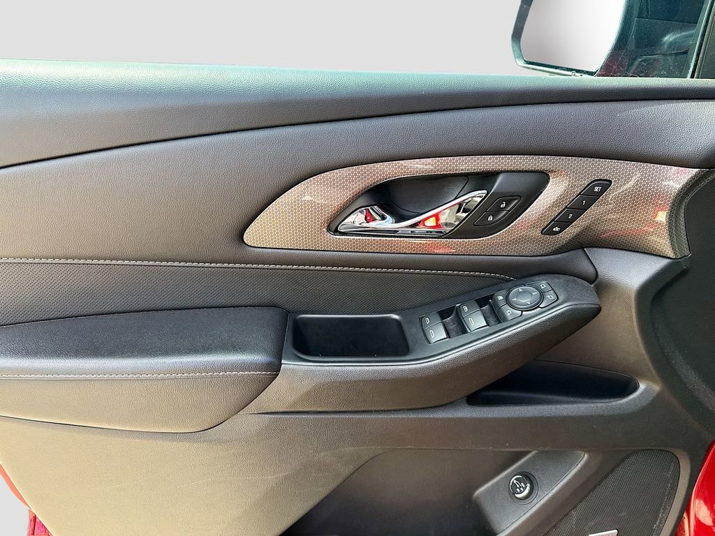 Used 2022 Chevrolet Traverse Premier w/ Redline Edition image 9