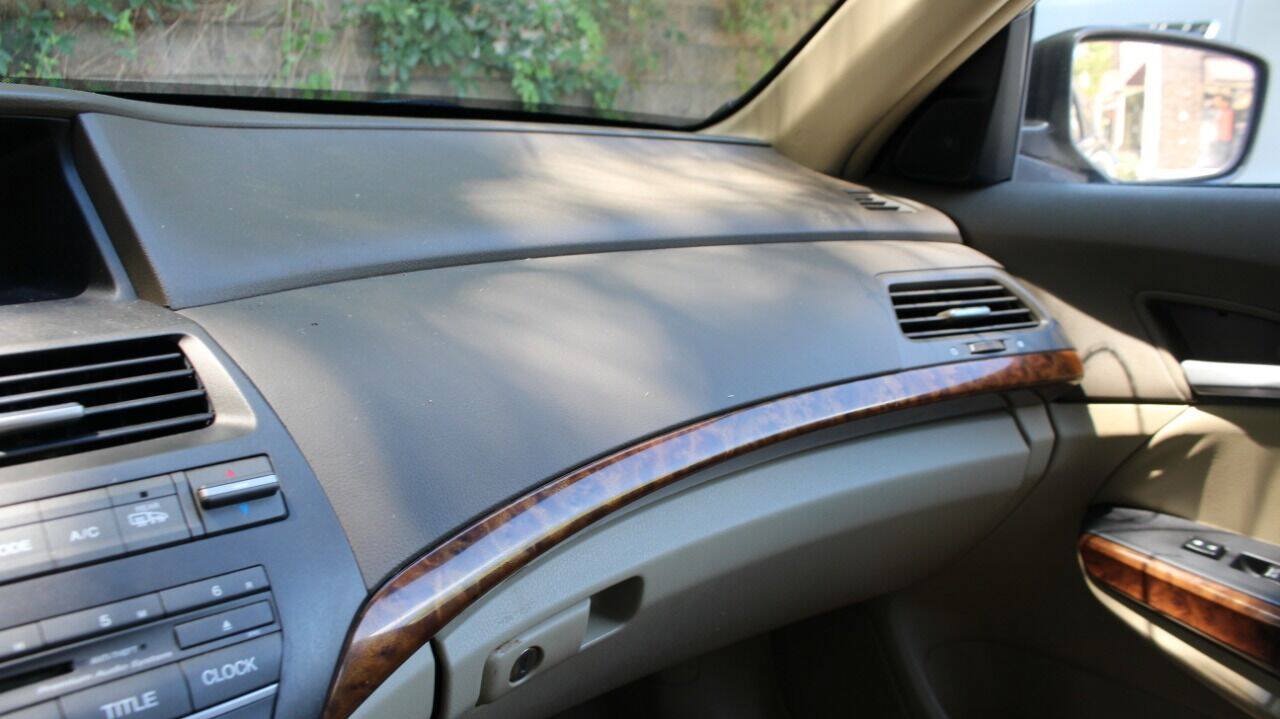 Used 2009 Honda Accord EX-L image 24