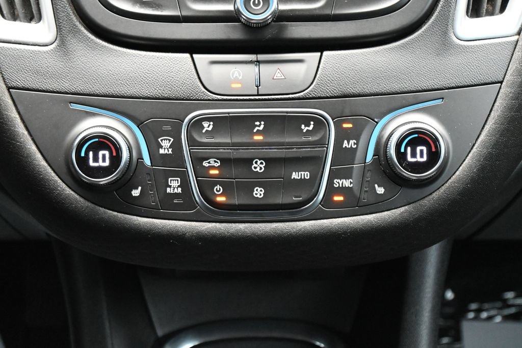 Used 2023 Chevrolet Malibu LT FWD image 22