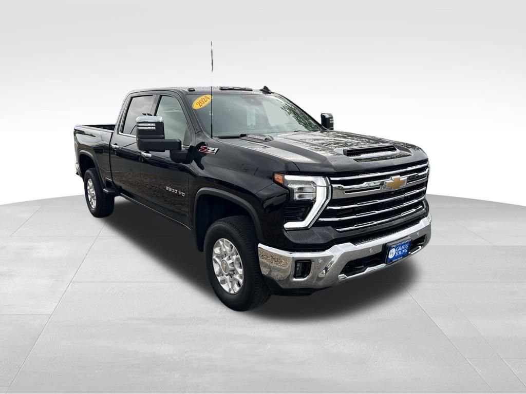 Used 2024 Chevrolet Silverado 2500 LTZ w/ LTZ Premium Package AWD/4WD image 9