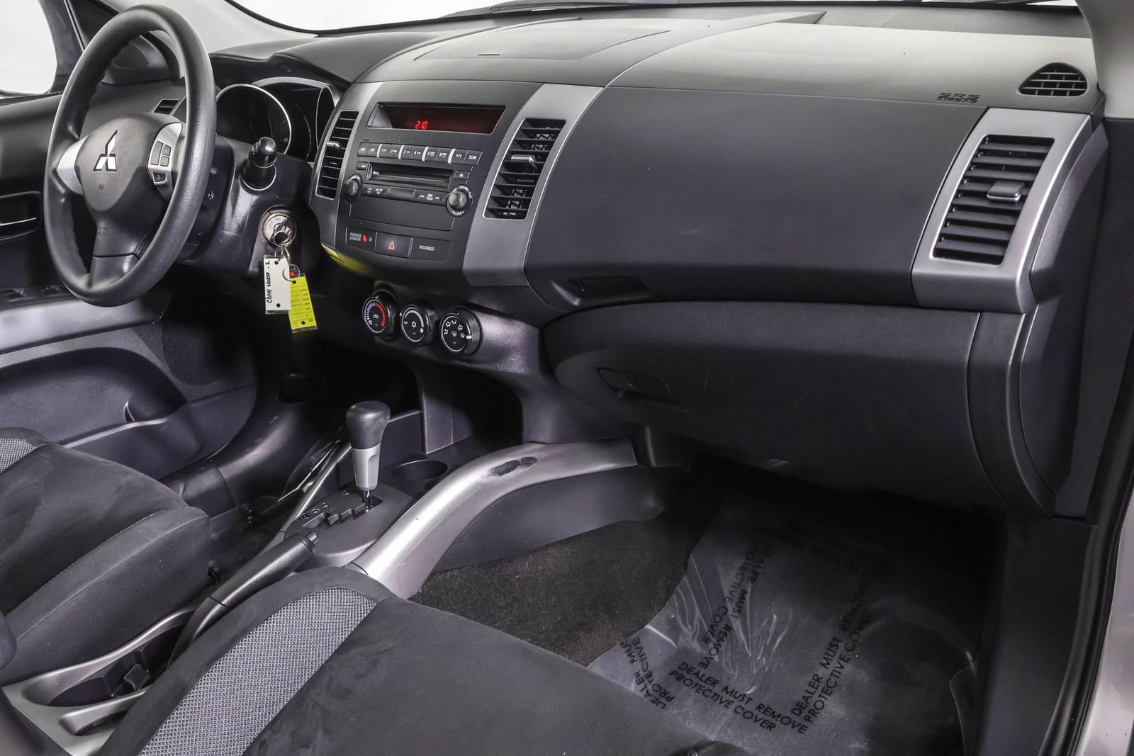 Used 2009 Mitsubishi Outlander ES image 38