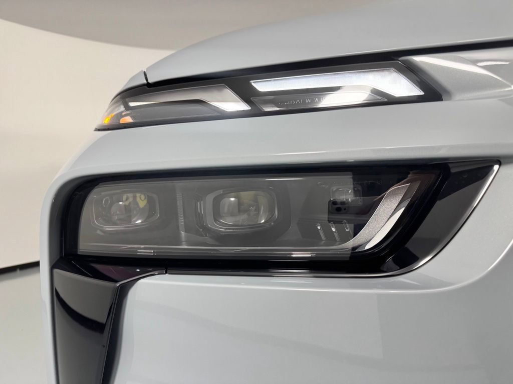 New 2027 BMW X7 xDrive40i w/ M Sport Package AWD/4WD image 8