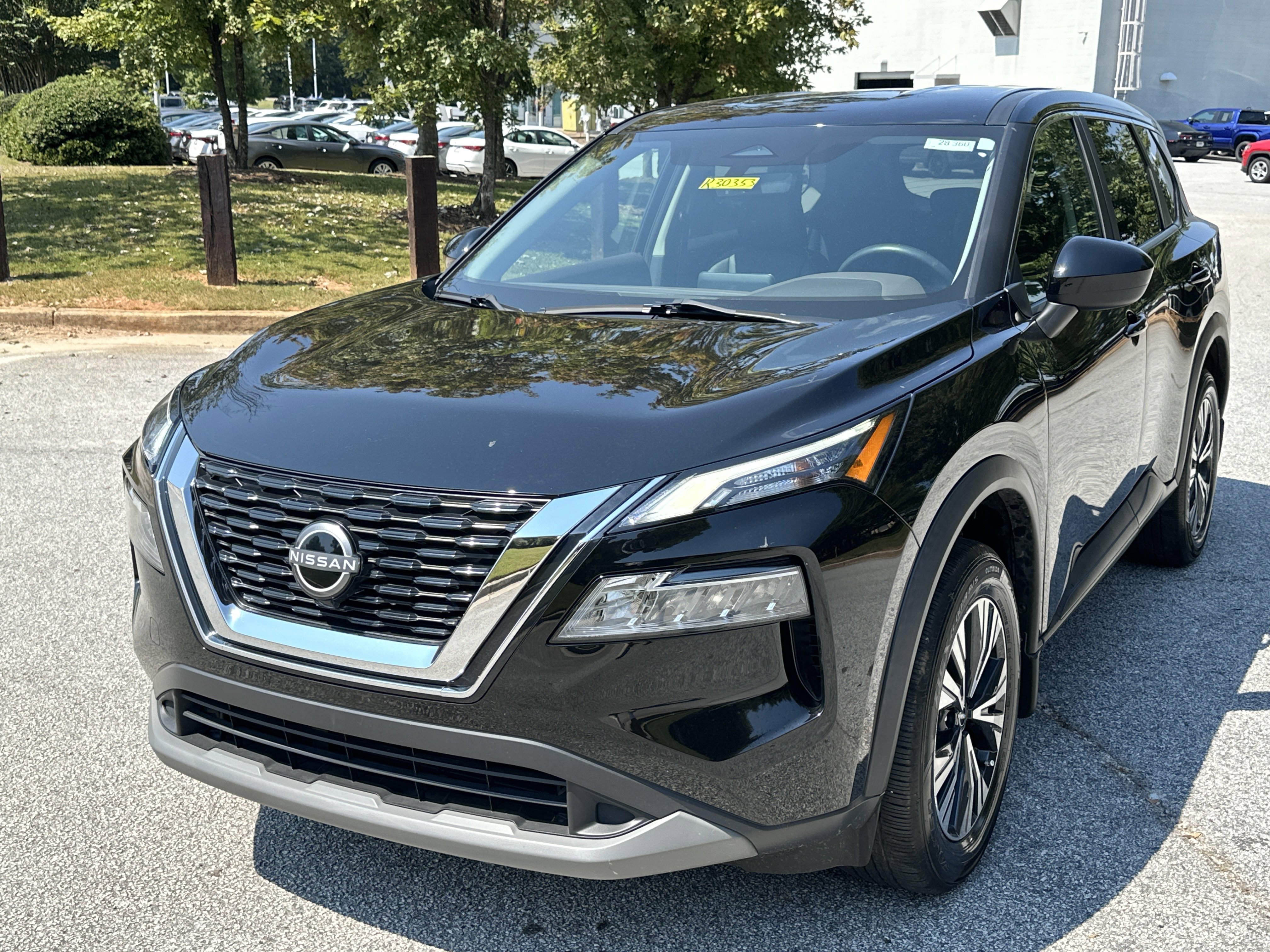 Used 2023 Nissan Rogue SV