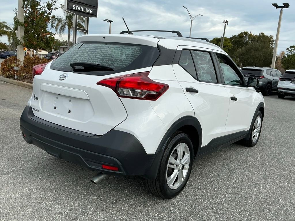 Used 2019 Nissan Kicks S w/ Exterior Package image 9