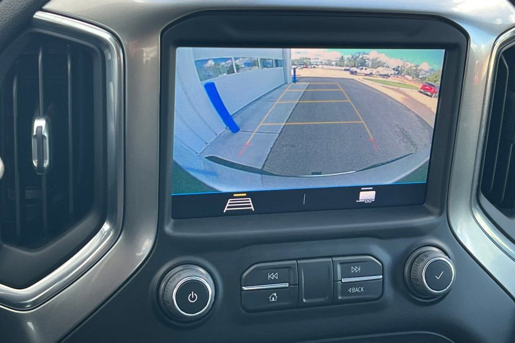 Used 2022 Chevrolet Silverado 2500 LT w/ Convenience Package image 15