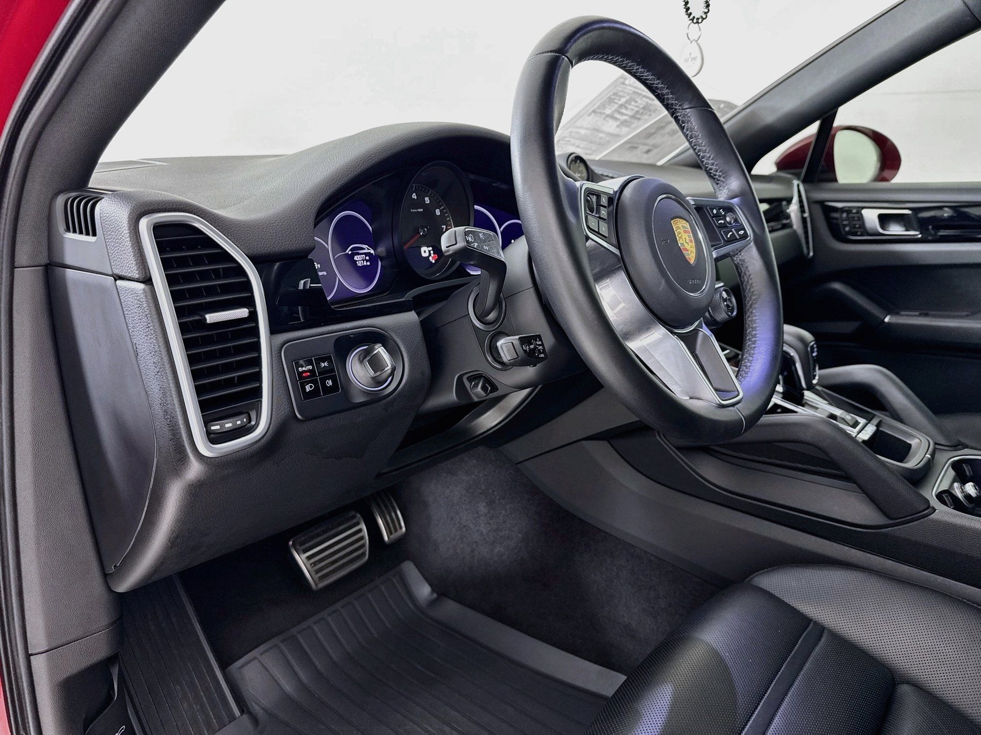 Used 2021 Porsche Cayenne S AWD/4WD image 10